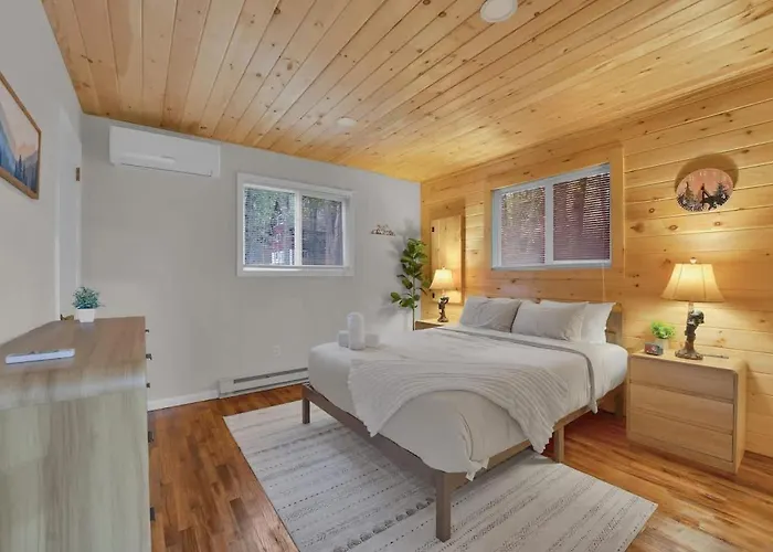 Private Cozy Cabin With Fire Pit