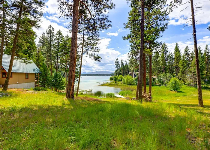 Hike & Expore! Montana Cabin Hideaway