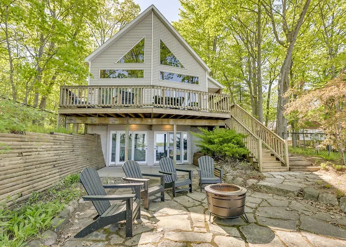 Private Duck Lake Access: Up North Getaway