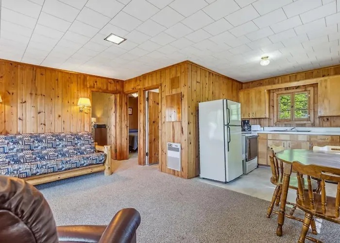 Cabin #9 2Br 1Ba Timberlane Resort