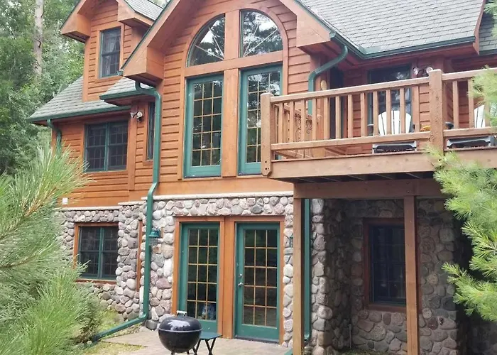 Luxury Log Home W Sandy Frontage Private Dock Year-Round Trails