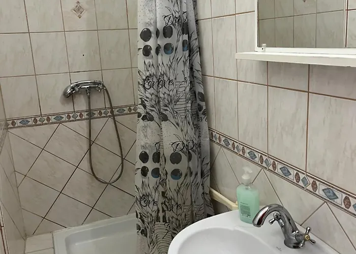 Dombi Vendeghaz