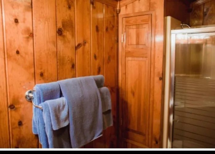 Covered Bridge Motel