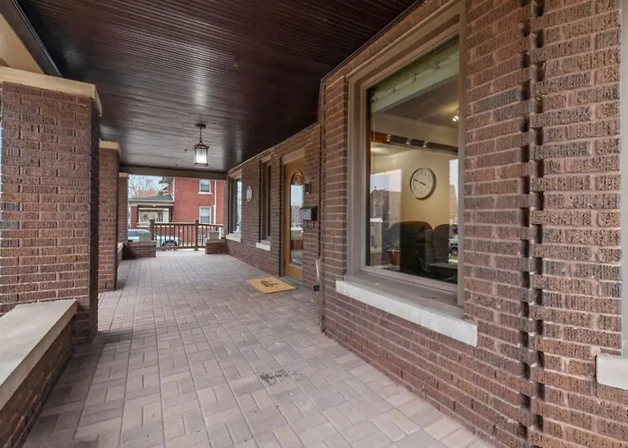 Fully Equipped Dearborn Home