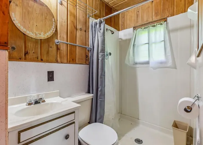 Cabin #10 2Br 1Ba Timberlane Resort