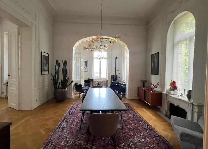 Chez Leopold II