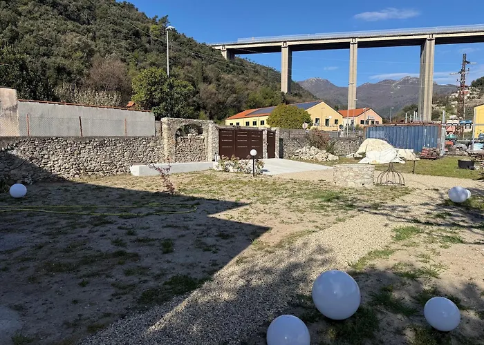 Family Villa Con Terrazza E Relax