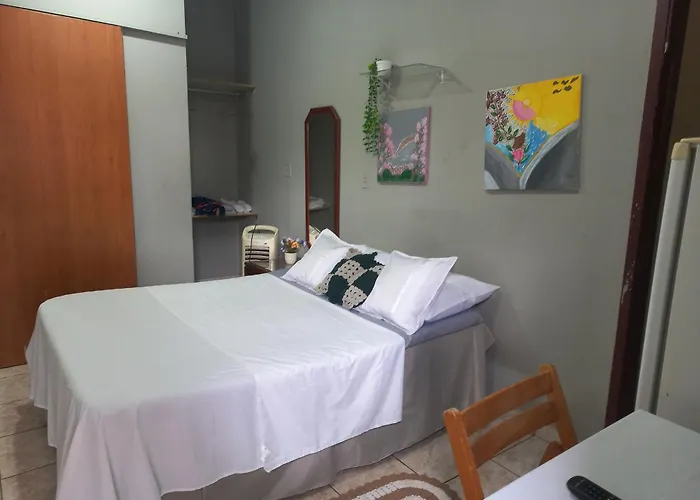 Kitenete parcialmente mobiliada em Arniqueiras