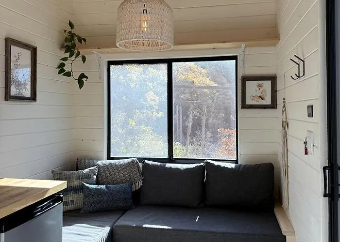 Serene Tiny House Retreat With Botanical Sanctuary & Mountain Views Near Aspen, Basalt, Colorado