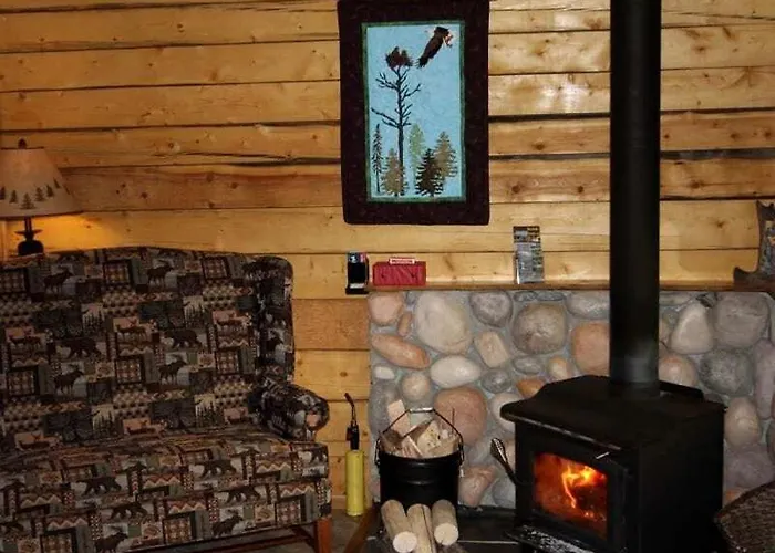Cozy Rustic Creekside Cabin With Sauna Near Log Cabin Creek, Tol, Alaska