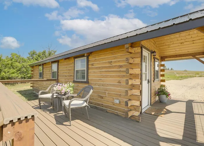 Wyoming Cabin Escape: Panoramic Mountain Views!