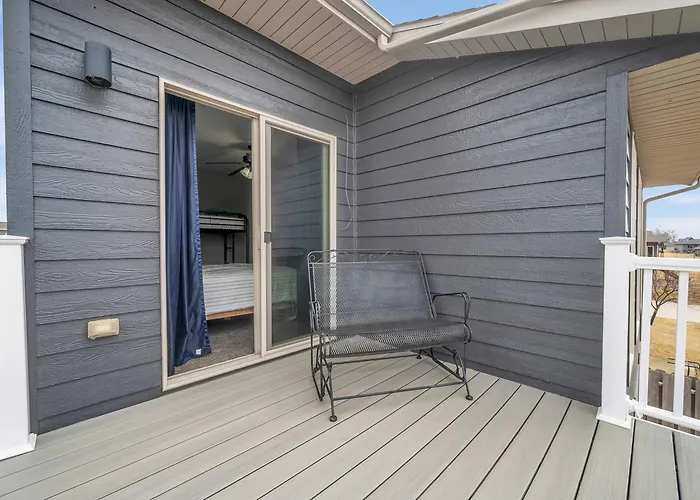 Poolside Retreat At Bridges Bay