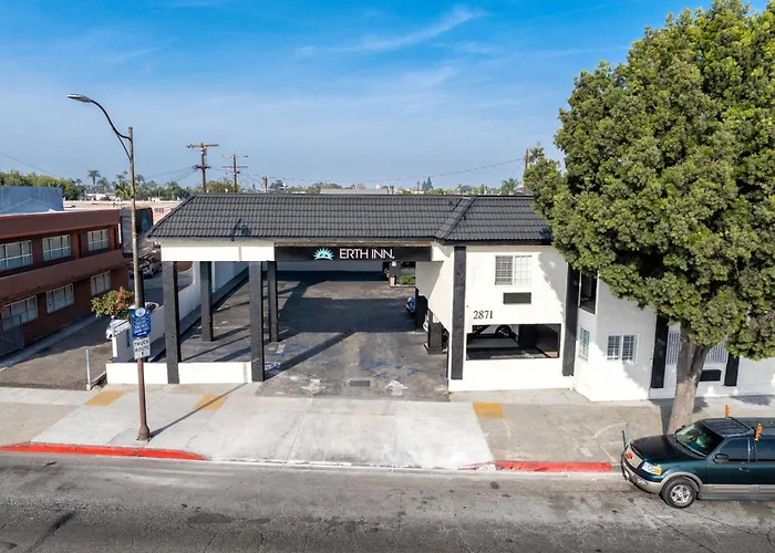 Erth Inn By Aga Huntington Park
