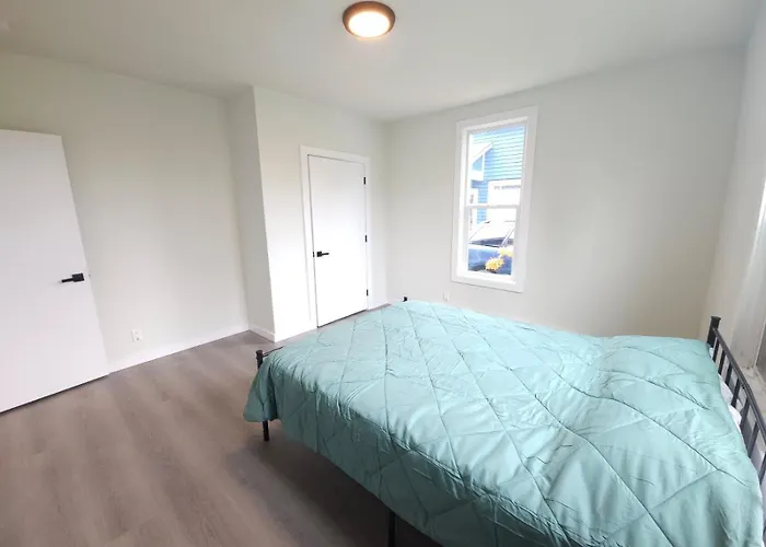 Modern Bellingham Retreat
