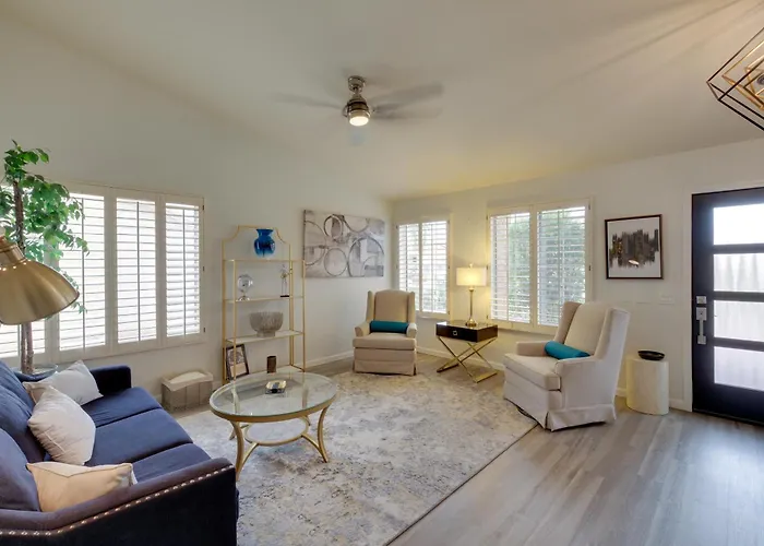 Golf, Swim, Play & Relax! Gated Sun Lakes Home