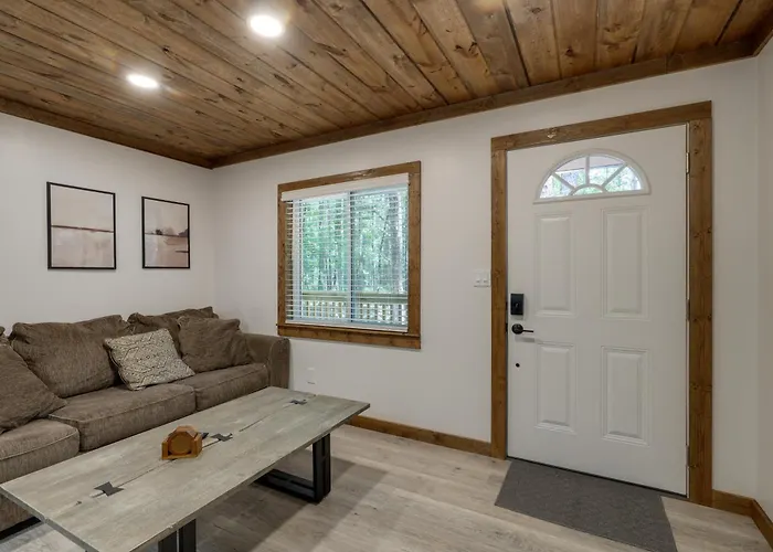 Pet-Friendly Cabot Country Escape