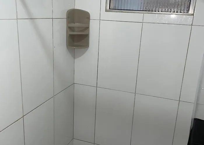 Suíte Moderna e Silenciosa no Coração da Cidade