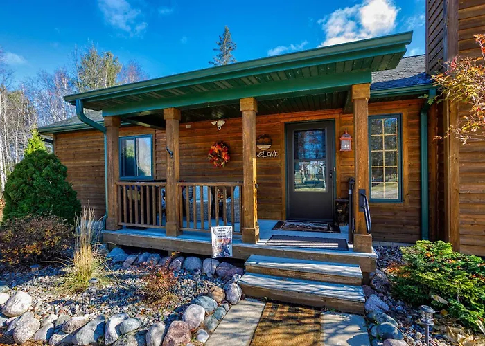 Cabin In Lakewood Right On Snowmobile Trails
