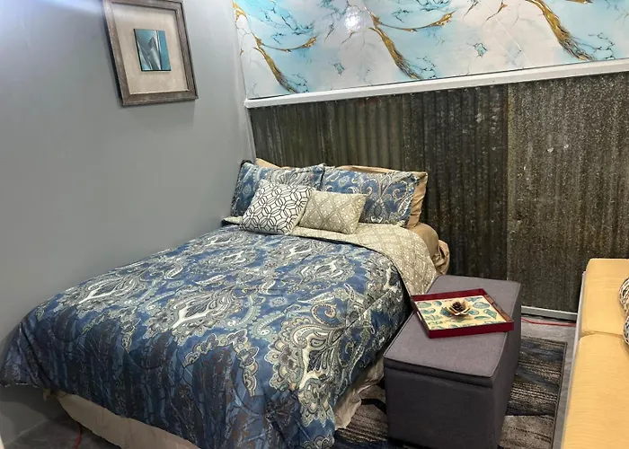 Affordable Comfort Inn & Suites