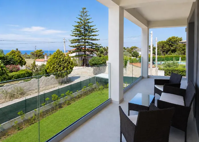 Zaffiri House Villa - Plemmirio Reserve By Finderoom