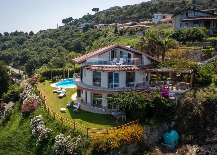 Villa Infinity