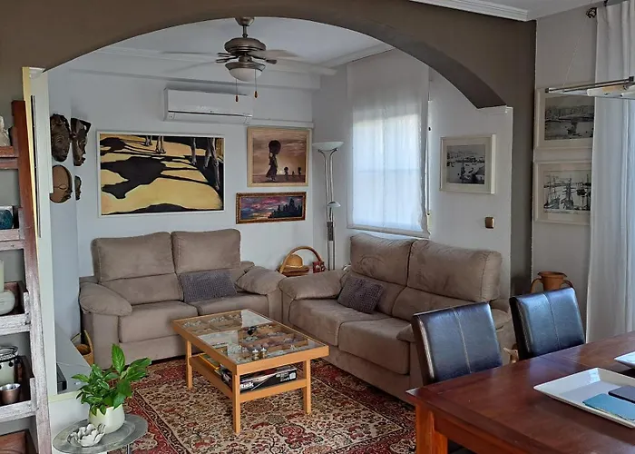 Casa En El Pinet Con Jardin