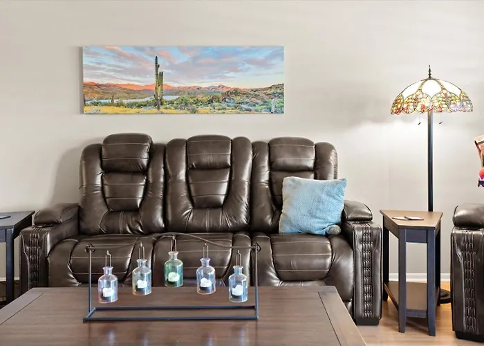 Sun City Retreat W Patio, Grill & Backyard