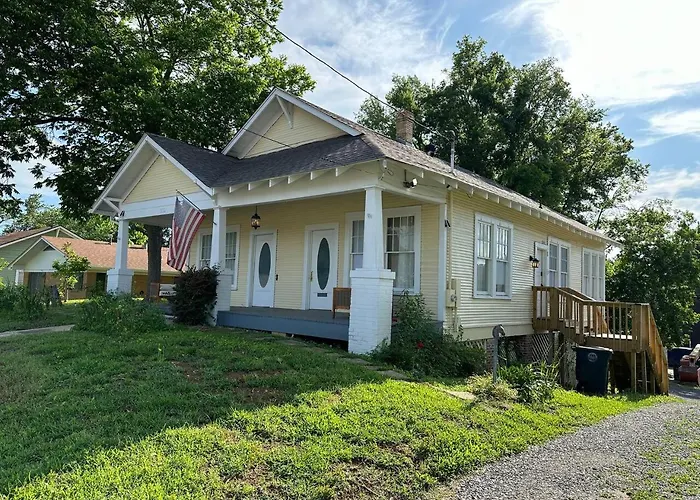 Cane River Living Downtown I Historic District