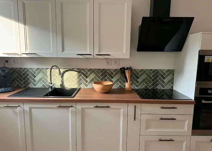 Petite Maison En Ville Le Jardin Ensoleille