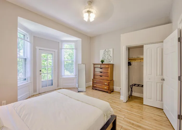 5Br Group Townhome In Central West End Near Bjc & Forest Park