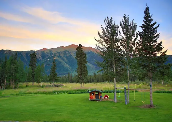 Historic Cozy Off-Grid Cabin With Creekside Steam Sauna Near Log Cabin Creek, Tok, Alaska