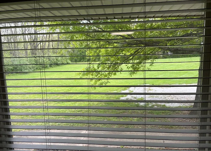 Country Home Near Purdue Sleeps 6