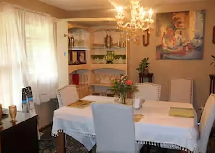 College Park Escape - Mins From Airport & Marta