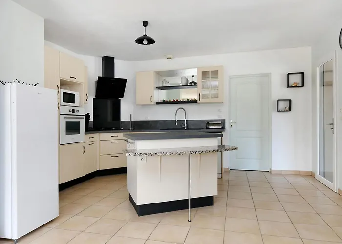 Maison De Famille 4 Chambres