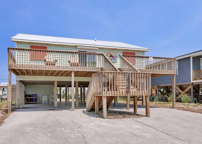 1026 Ocean Blvd - 4 Bedroom Beach Bungalow