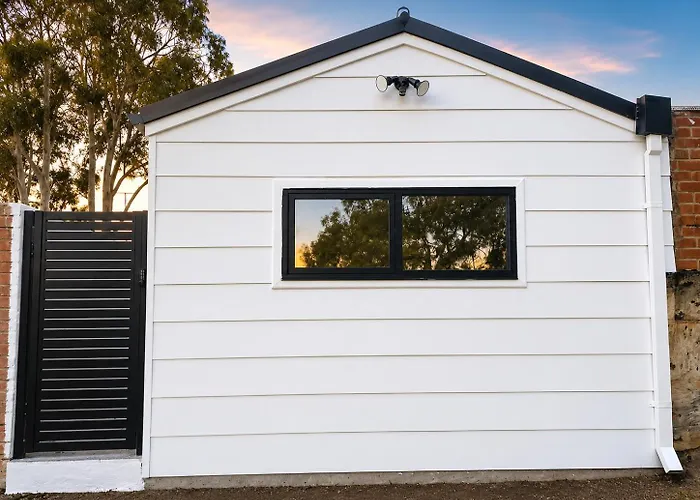 Brand New Studio Retreat In Perth