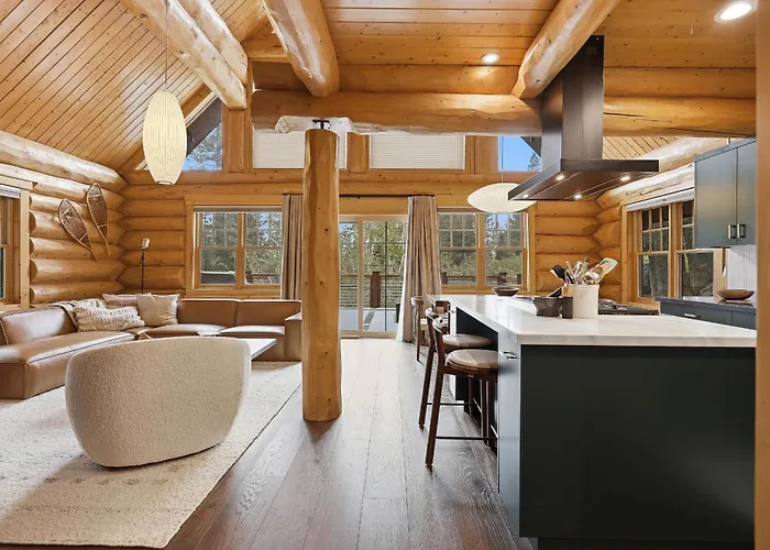 Log Cabin With Shou Sugi Ban Fireplace - Vh401 Home