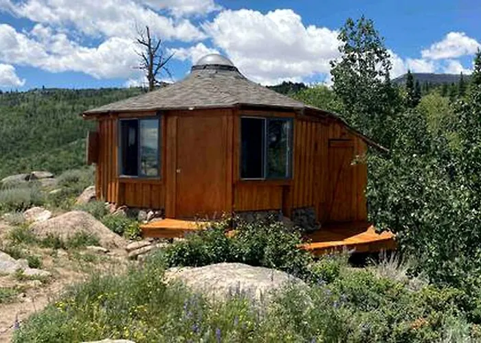 Small Cabin In Colorado For A Weekend Getaway From Denver