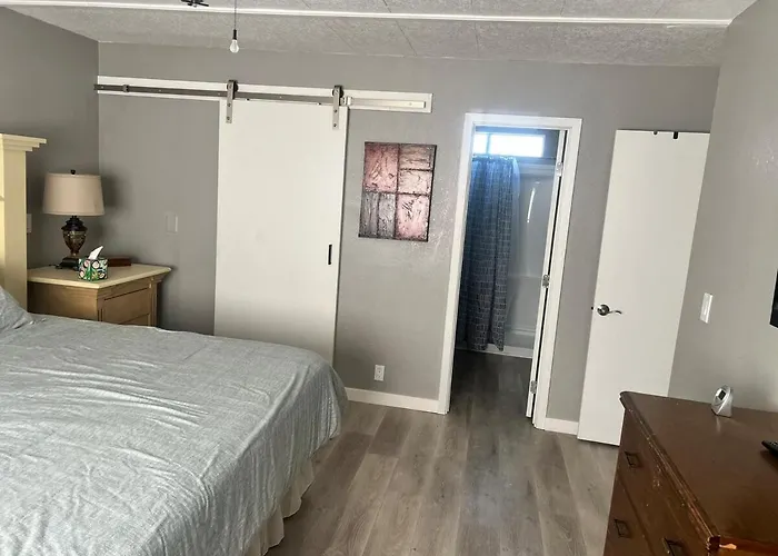 House In Pahrump Sleeps 9, D Valley