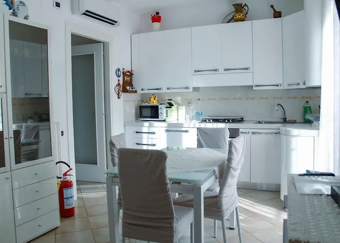 Family Vacation Home 5 Minutes On Foot From The Sea