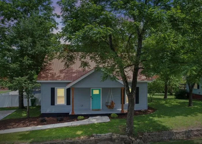 3Br Renovated Bungalow Fire Pit Near Catawba River