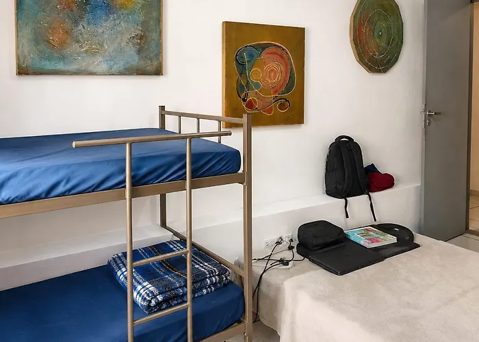 Nomah Hostel