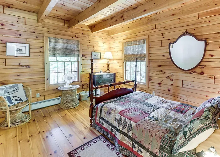 Hike, Explore & Unwind: Rustic Maine Getaway