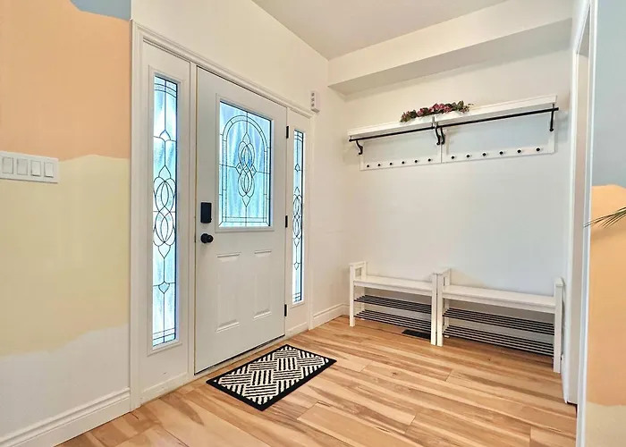 Huge Family Home 3Br 3Ba Sleeps 12