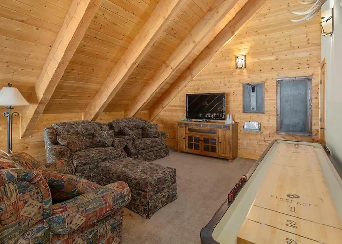 A Pnw Dream! Hot Tub, 3 Private Acres & Mnt Views!
