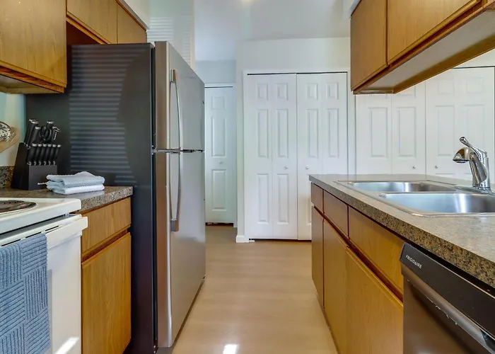 4 Mi To U-M Campus! Extended Stays Welcome!