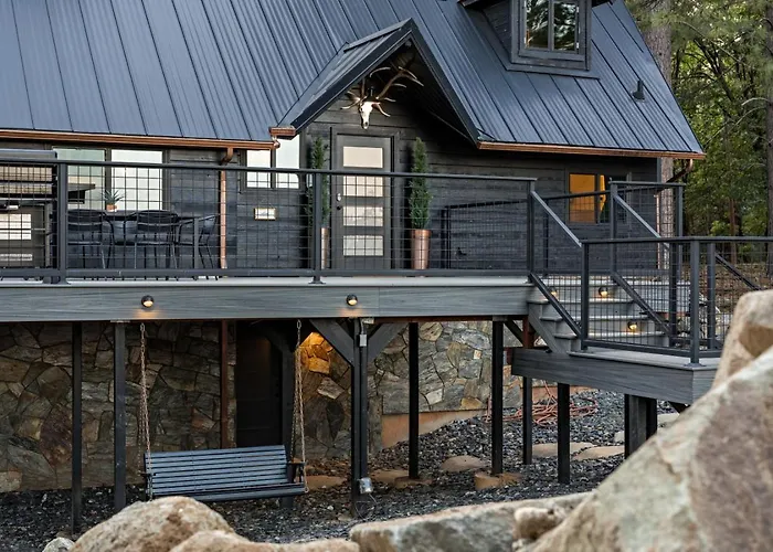 Exquisite Custom Country Home On National Forest