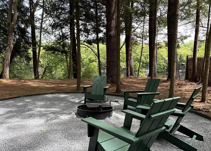 Chestnut Nordic Tiny Cabin Waterview
