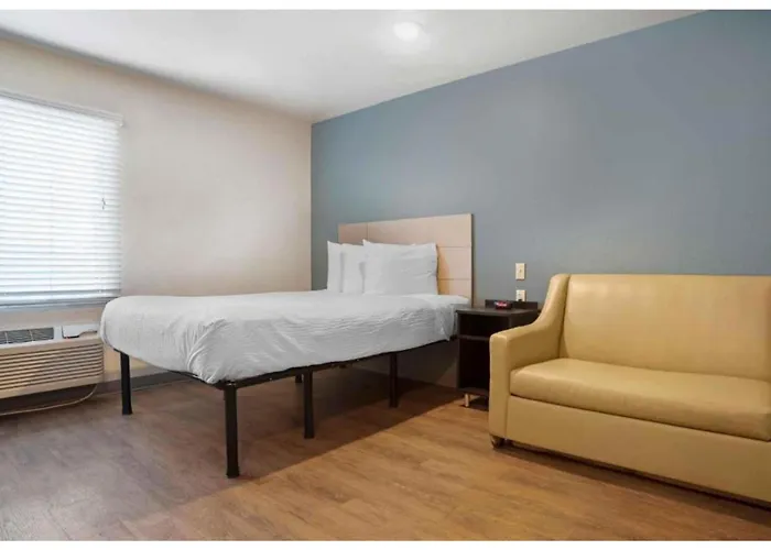 Motel 6 Suites Fort Myers, Fl