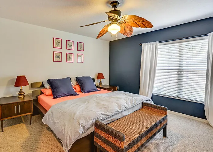 Close To Dtwn! Family-Friendly Dade City Townhome